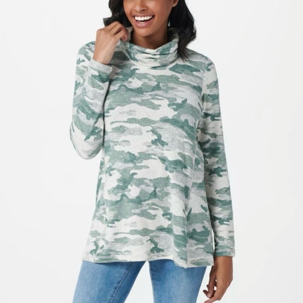 Susan Graver Weekend Camo Sweater Sz M